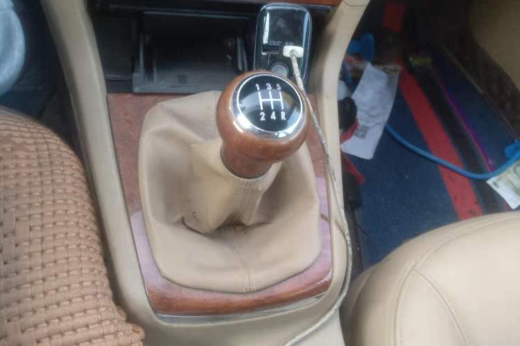 Used Volkswagen Passat 2005 1.8T Manual Luxury Model Gear Lever