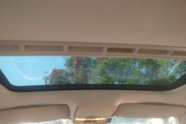 Used Volkswagen Passat 2005 1.8T Manual Luxury Model Headliner