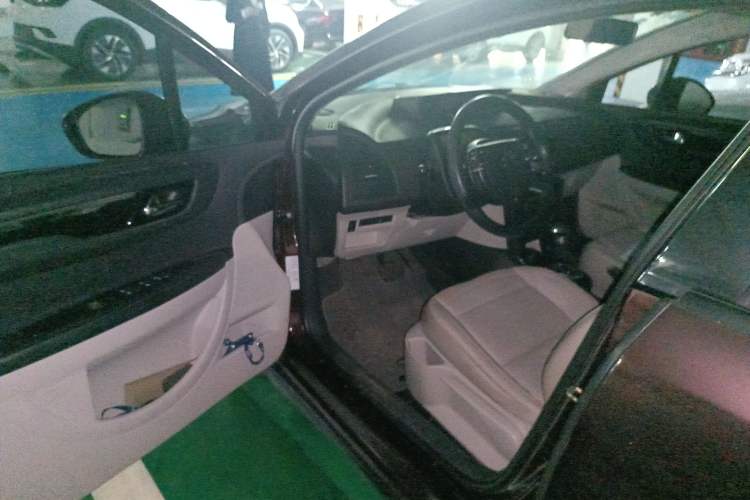 Used Citroen C-Quatre 2013 Sedan 1.6L Automatic Prestige Model Driver Seat