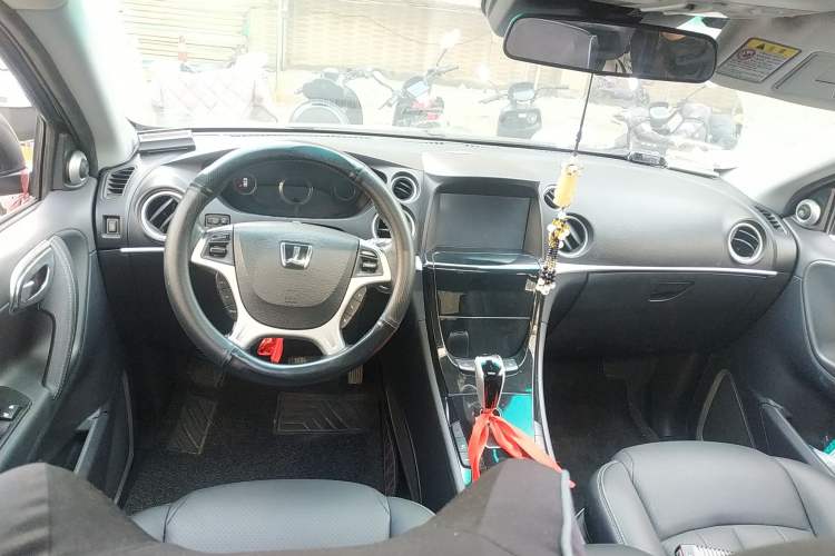 Used Luxgen Great 7 SUV 2014 2.2T Two-Wheel-Drive Smart Version