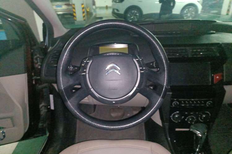 Used Citroen C-Quatre 2013 Sedan 1.6L Automatic Prestige Model Steering Wheel