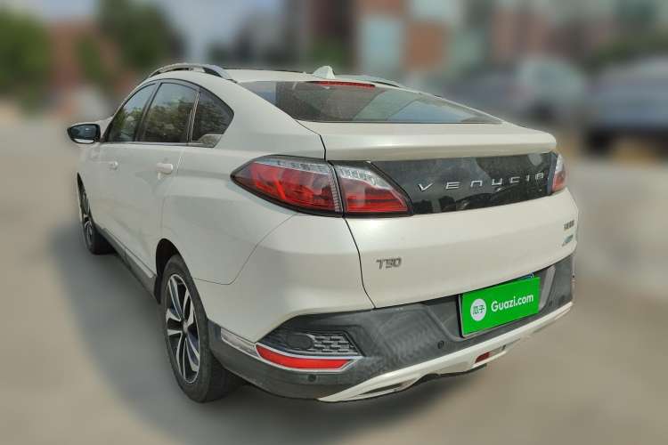 Used Venucia T90 2017 2.0L CVT Smart Edition