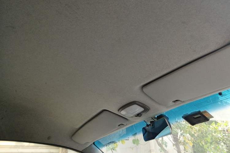 Used JAC Refine 2015 2.0L Shuttle Gasoline Long-Wheelbase Comfort Version HFC4GA3-3D