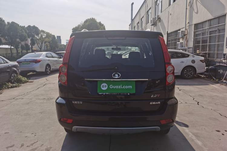 Used Haval H5 Classic 2013 Zhizun Edition 2.0T Manual Two-Wheel Drive Entry-Level Model