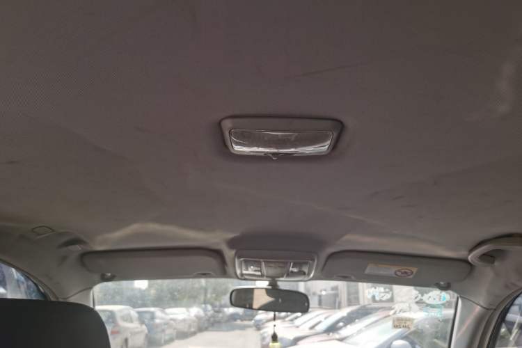 Used Haval H5 Classic 2013 Zhizun Edition 2.0T Manual Two-Wheel Drive Entry-Level Model