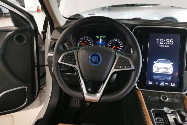 Used BYD Qin New Energy 2017 1.5T Luxury Model Steering Wheel