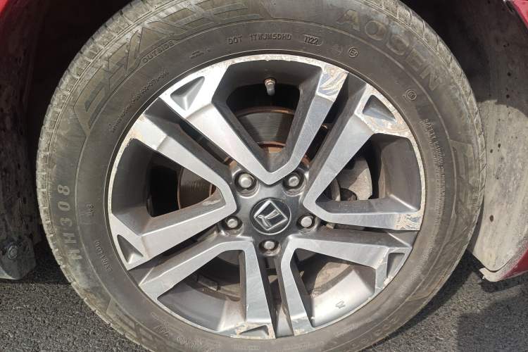 Used Luxgen 5 2015 1.8T Automatic ZhiZun Model
