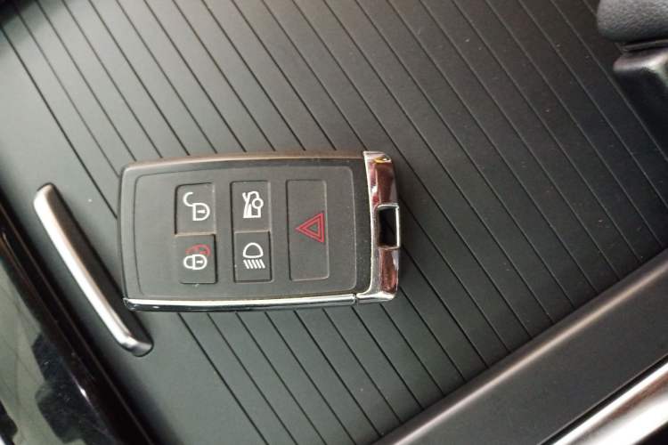 Used Jaguar XEL 2019 2.0T 250 PS Premium Edition