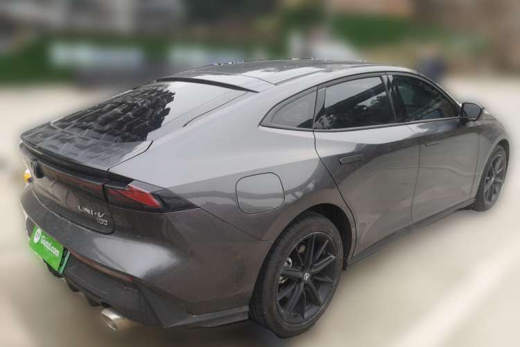 Used CHANGAN UNI-V iDD 2023 Zhidian iDD 1.5T 113km Smart & Fun Version (Rapid Edition)