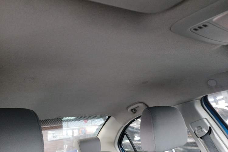 Used Chevrolet Aveo Sonic 2011 Sedan 1.4L Manual Transmission SE
