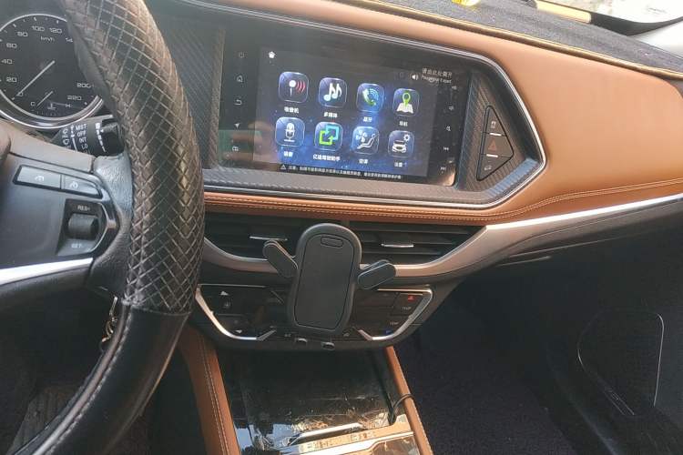 Used Zotye T300 2017 1.5L Manual Luxury Model
