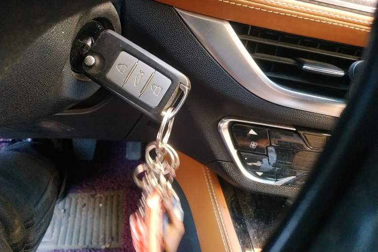 Used Zotye T300 2017 1.5L Manual Luxury Model
