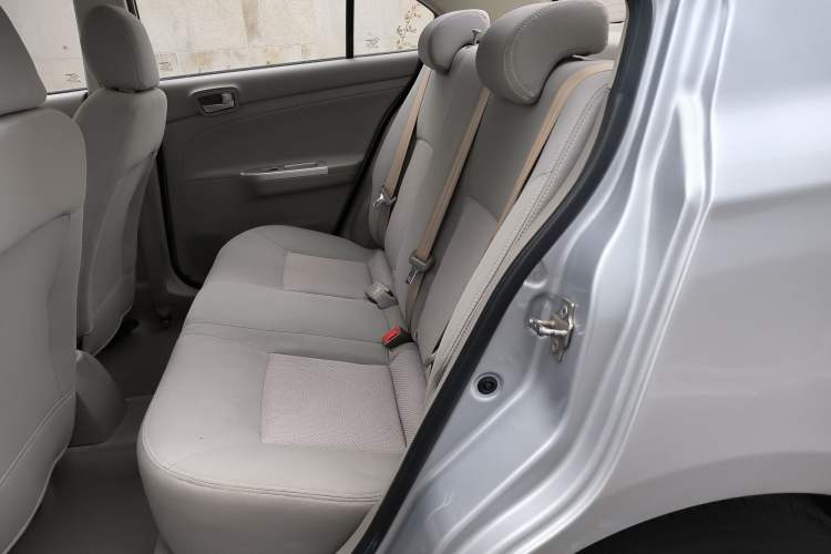 Used Changan Alsvin V3 2015 1.4L Manual Meiruan Model China V Standard
