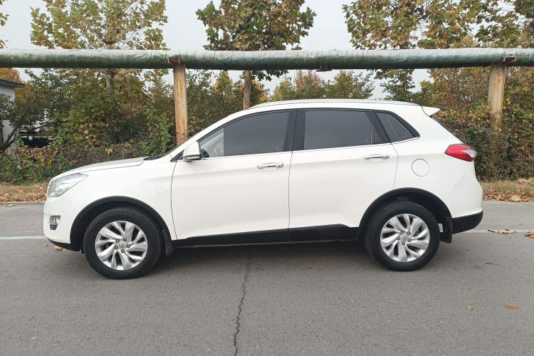 Used BAIC Senova X65 2015 2.0T automatic comfort version