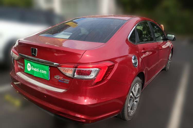 Used Luxgen 5 2015 1.8T Automatic ZhiZun Model
