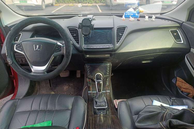 Used Luxgen 5 2015 1.8T Automatic ZhiZun Model
