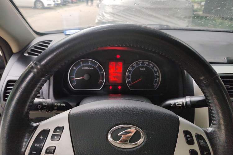 Used Bestune B50 2009 1.6 manual luxury version