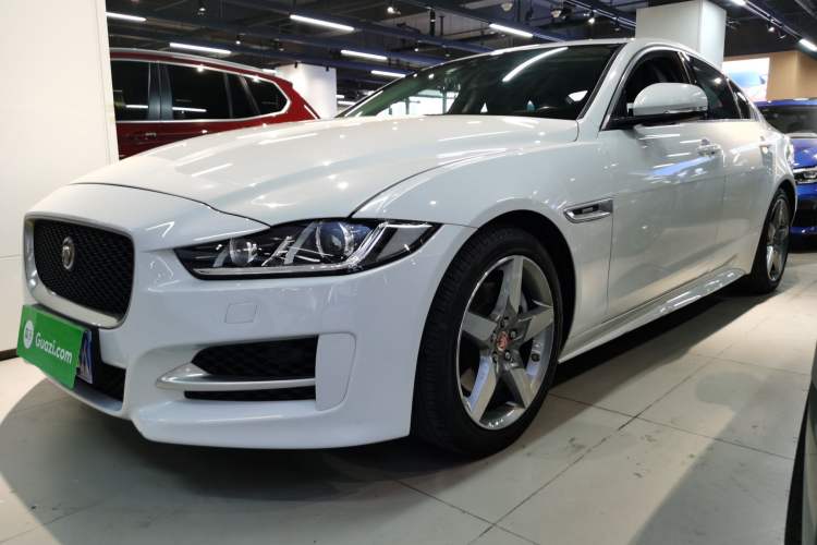 Used Jaguar XE 2015 2.0T 200 PS R-Sport