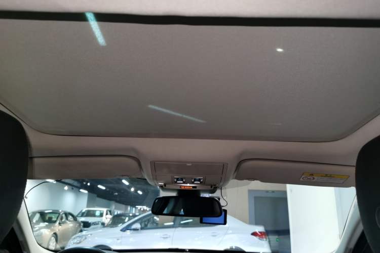 Used Jaguar XE 2015 2.0T 200 PS R-Sport