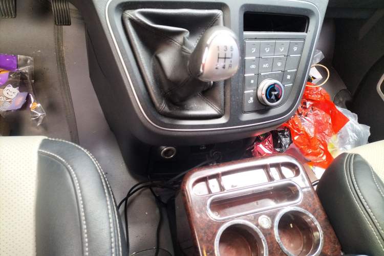 Used JAC Refine M4 2018 2.0L Manual Express Version