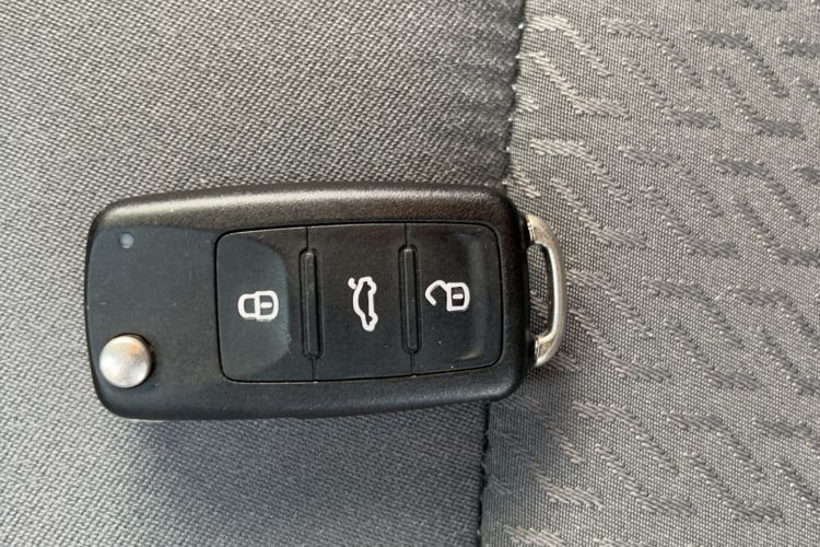 Used Volkswagen Gran Lavida 2013 1.6L Automatic Fashion Model

