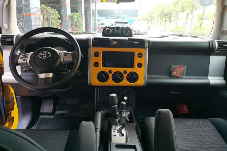 Used Toyota FJ Cruiser 2013 4.0L