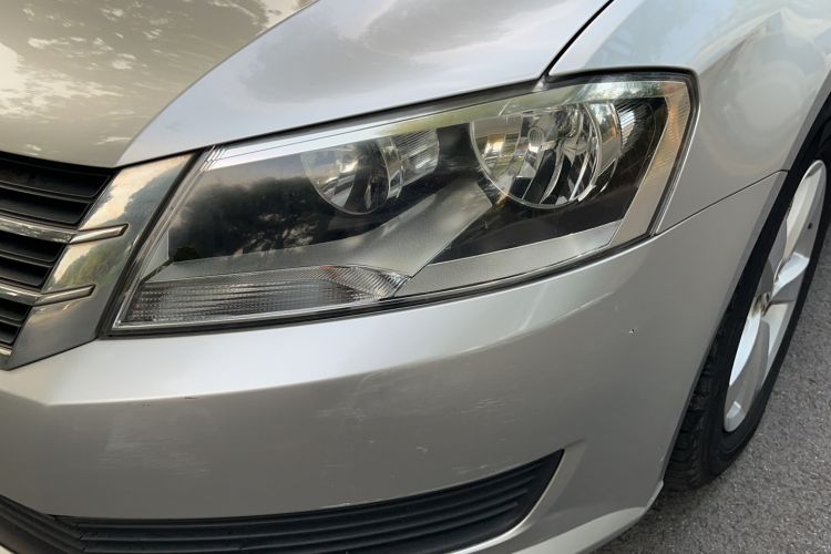 Used Volkswagen Gran Lavida 2013 1.6L Automatic Fashion Model
