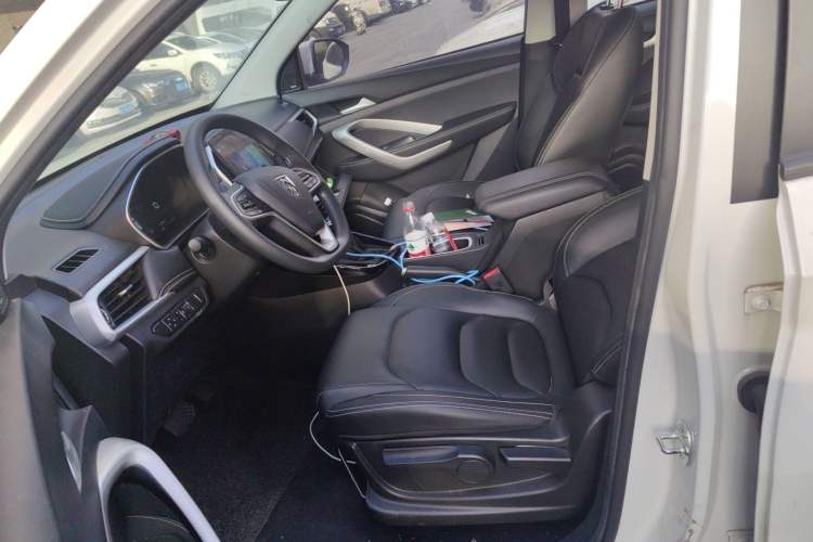 Used Baojun 530 2021 Global Car Anniversary Edition 1.5T CVT Luxury Model 7 Seats
