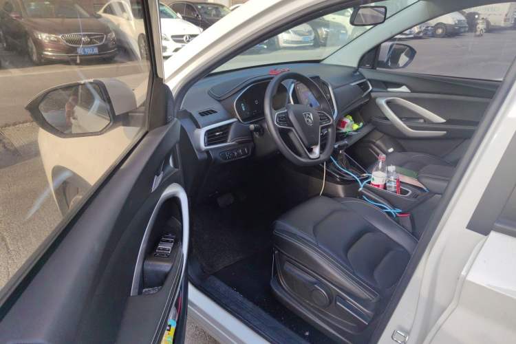 Used Baojun 530 2021 Global Car Anniversary Edition 1.5T CVT Luxury Model 7 Seats
