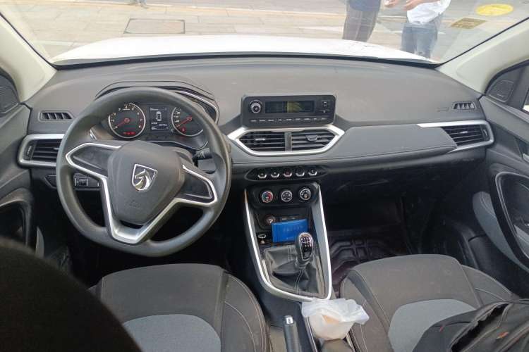 Used Baojun 530 2019 1.5T Manual Comfort Version 7 Seats China V Emission Standard
