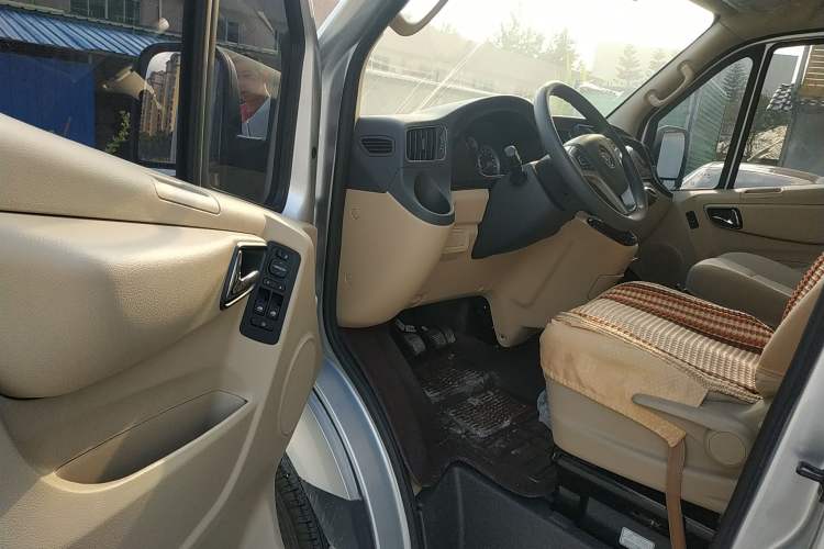 Used Foton Toano 2022 2.8T Manual Tongtu Multi-Function Long-Wheelbase Mid-Roof Single-Tire 5/6/7/9-Seater F2.8NS6B177L
