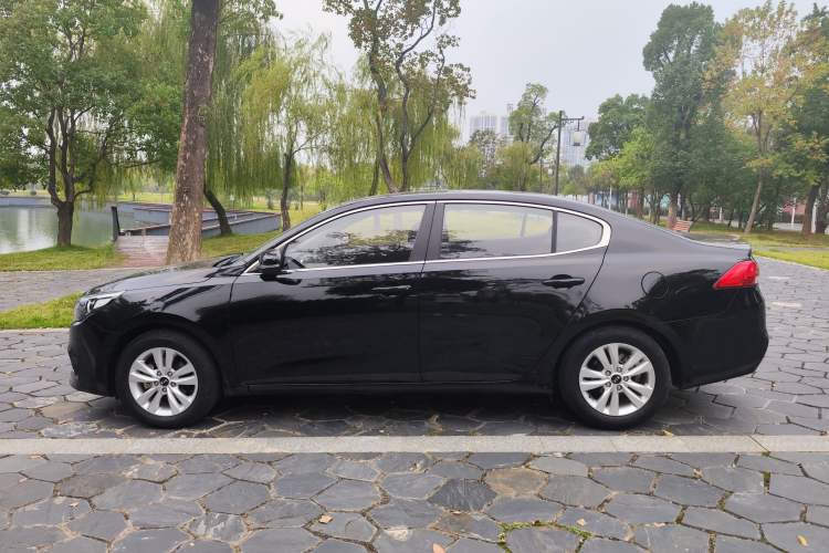 Used Kia K4 2014 1.8L Manual GL