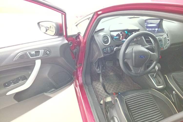 Used Ford Fiesta 2013 Hatchback 1.5L Automatic Fashion Edition