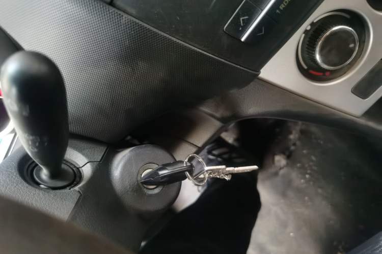 Used CHANGAN OSHAN Ounuo S 2014 1.3L Happiness Model
