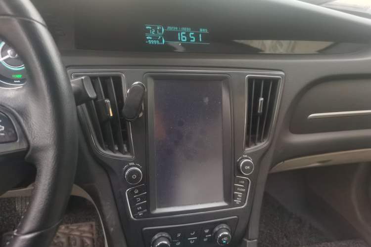 Used BAIC New Energy EU 2016 EU260 Enjoy Edition