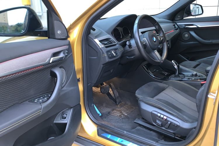 Used BMW X2 2018 sDrive25i Luxury Model with M Off-Road Package China V Emission Standard
