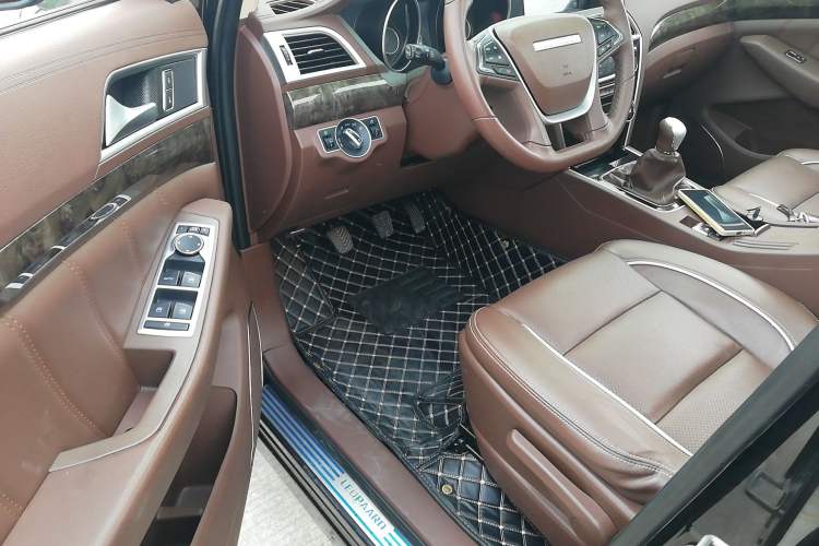 Used Leopaard CS10 2017 1.5T Manual Prestige Model
