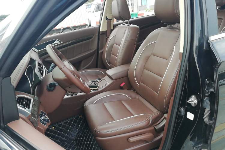 Used Leopaard CS10 2017 1.5T Manual Prestige Model
