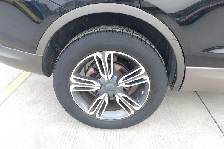 Used Leopaard CS10 2017 1.5T Manual Prestige Model
