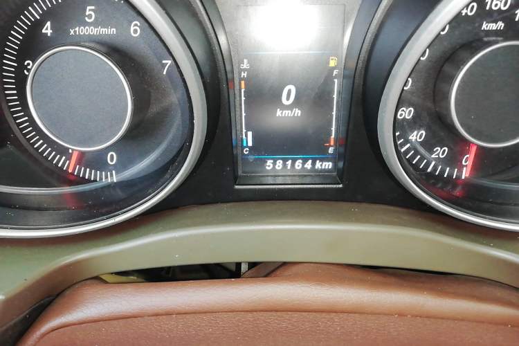 Used Leopaard CS10 2017 1.5T Manual Prestige Model
