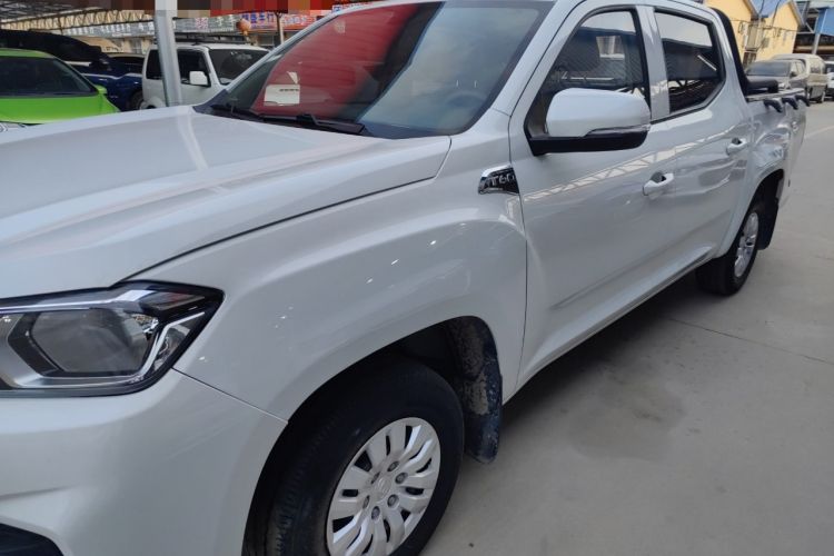 Used SAIC MAXUS T60 2017 2.4L Gasoline Manual Transmission Two-Wheel Drive Low-Profile Comfort Edition Standard Cabin
