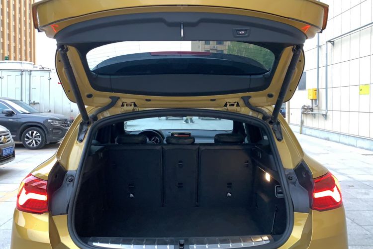 Used BMW X2 2018 sDrive25i Luxury Model with M Off-Road Package China V Emission Standard
