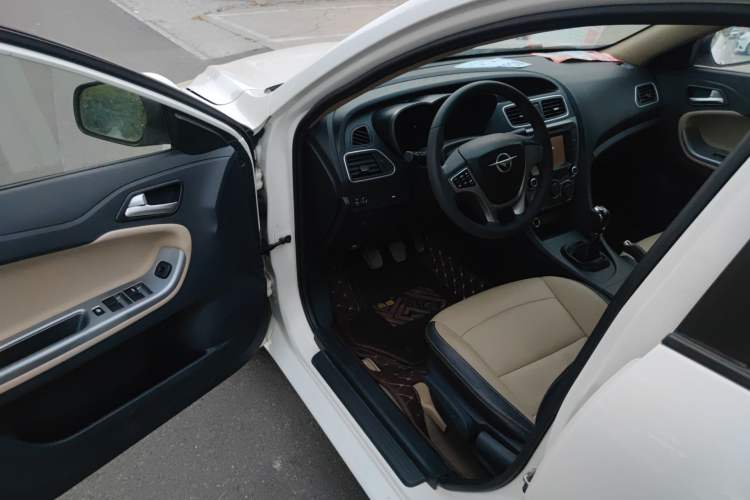 Used Haima Fumei 2014 M5 1.6L Manual Fashion Edition
