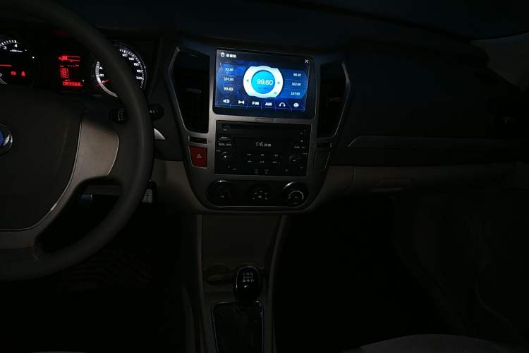 Used Dongfeng Aeolus A60 2014 1.5L Manual Elite Model
