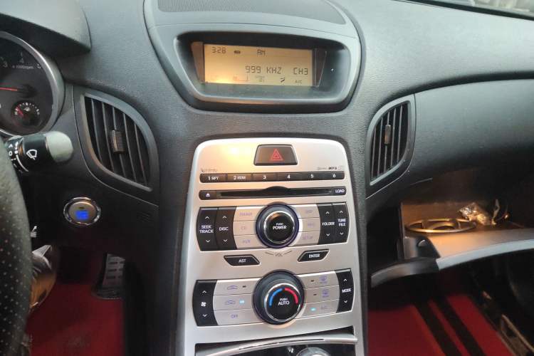 Used Hyundai Genesis Coupe 2009 2.0T Automatic Luxury Edition
