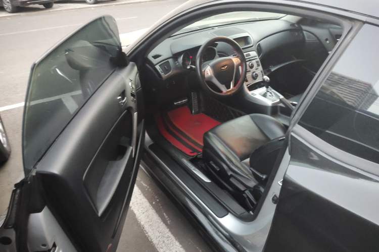 Used Hyundai Genesis Coupe 2009 2.0T Automatic Luxury Edition
