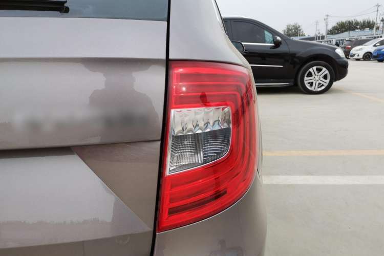 Used Skoda Superb Combi 2014 2.0 TSI Prestige Edition
