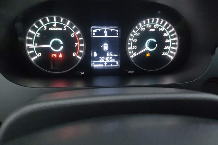 Used FORTHING Joyear S50 2014 1.5L Manual Luxury Model
