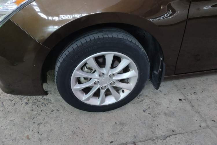 Used FORTHING Joyear S50 2014 1.5L Manual Luxury Model
