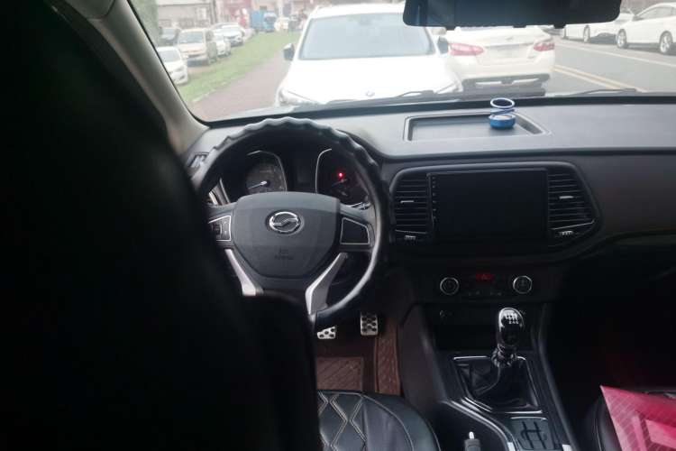 Used Zxauto Terralord 2021 2.5T Passenger Version Diesel Two-Wheel Drive Luxury Trim with Dual Wheels
